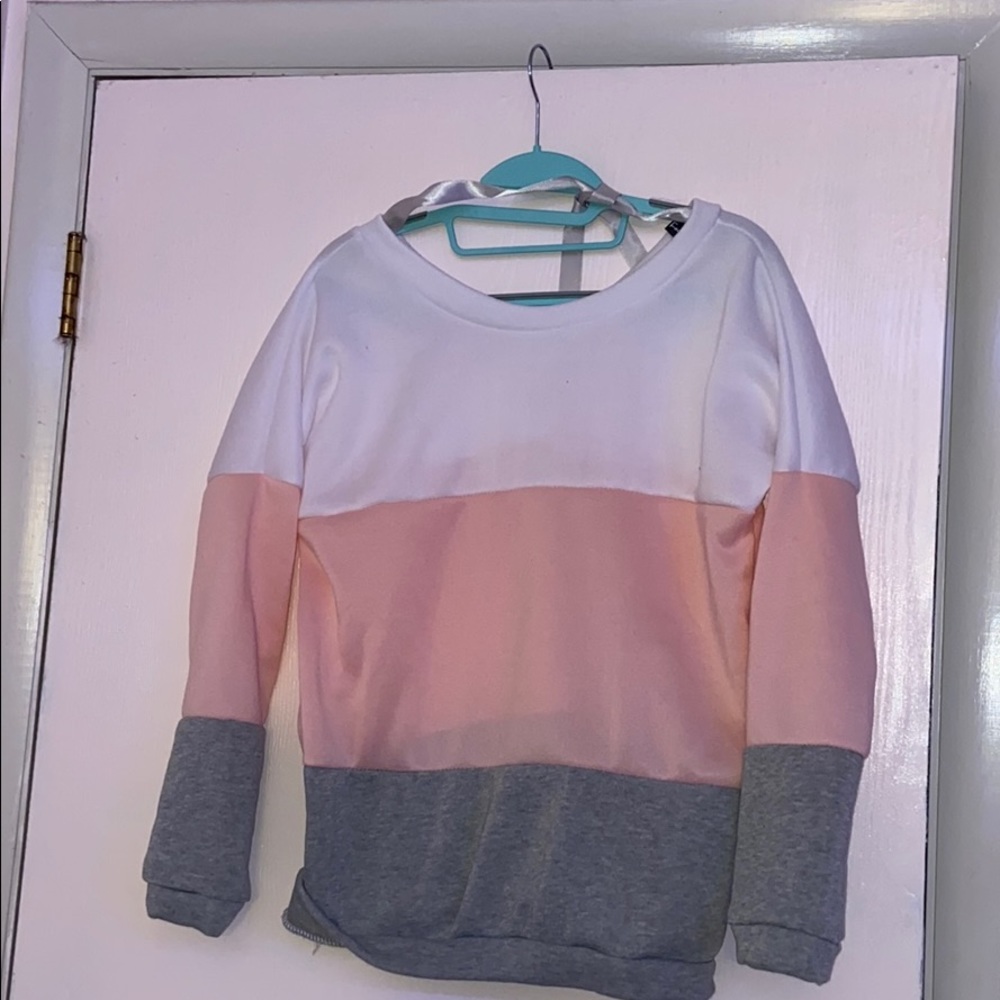 Yong Yi sweater